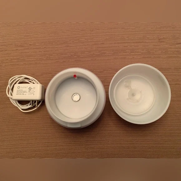 doTERRA Cream and Purple Essential Oil Diffuser - Picture 3 of 5